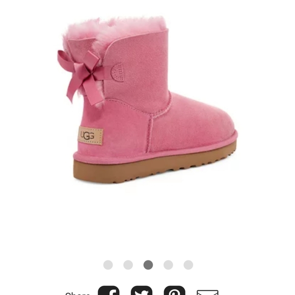 UGG boot - Picture 2 of 2